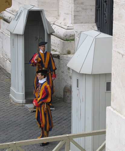 ¿Por qué la Guardia Suiza es la encargada de la seguridad del Vaticano?