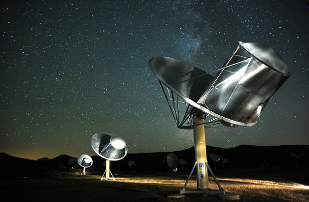 La matriz de telescopios Allen (ATA), en el radioobservatorio de Hat Creek, en California. Imagen de Seth Shostak.