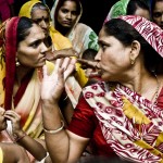 India: la artesanía y y los microcréditos permiten a las mujeres de la cooperativa Asha salir adelante. Imagen de Pablo Tosco