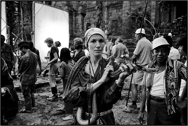 Mary Ellen Mark, en el set de rodaje de "Apocalypse Now", 1976 (foto: Dean Tavoularis)