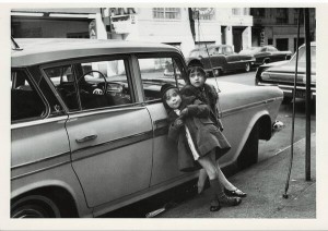 Vivian y su hermana Anya, Nueva York, 1965