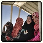 Desde la izquierda, Rahm, Hiba, Samar y Jana – Inside Za’Atari