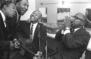 Muddy Waters, Otis Spann, Sonny Terry y Brownie McGee, 1964 © John 'Hoppy' Hopkins